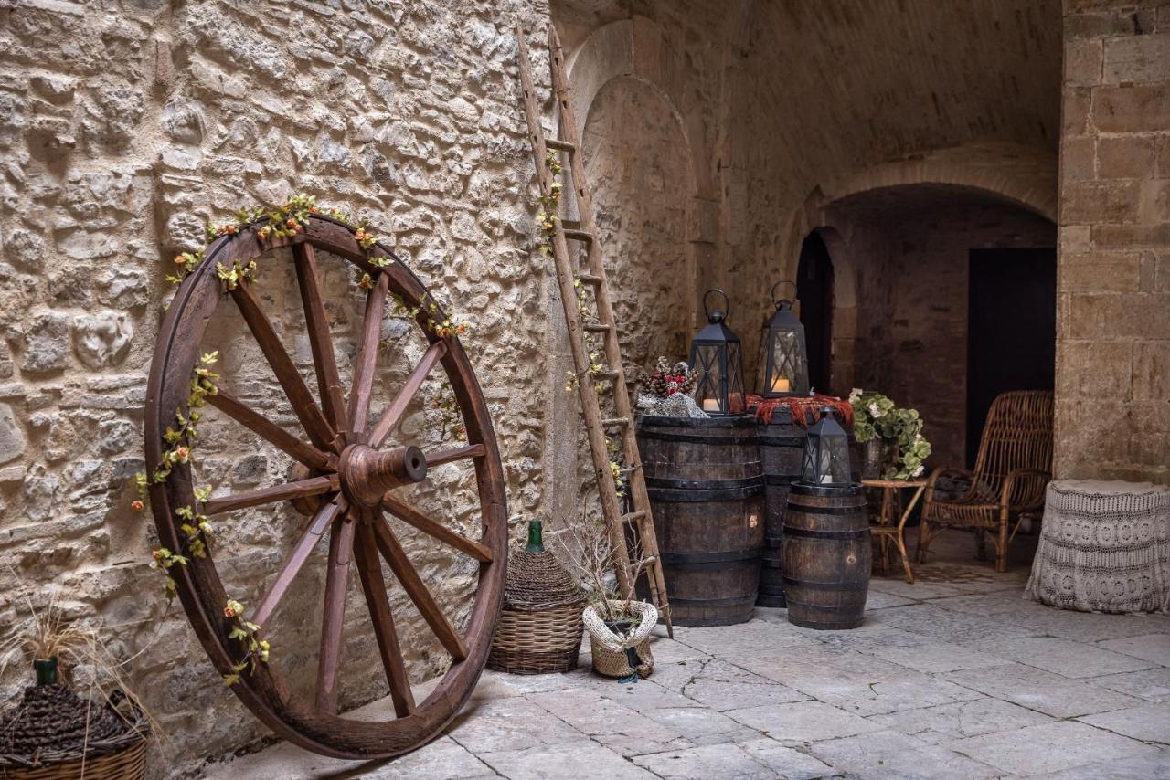 לינה וארוחת בוקר Agora' Castelnuovo Della Daunia מראה חיצוני תמונה
